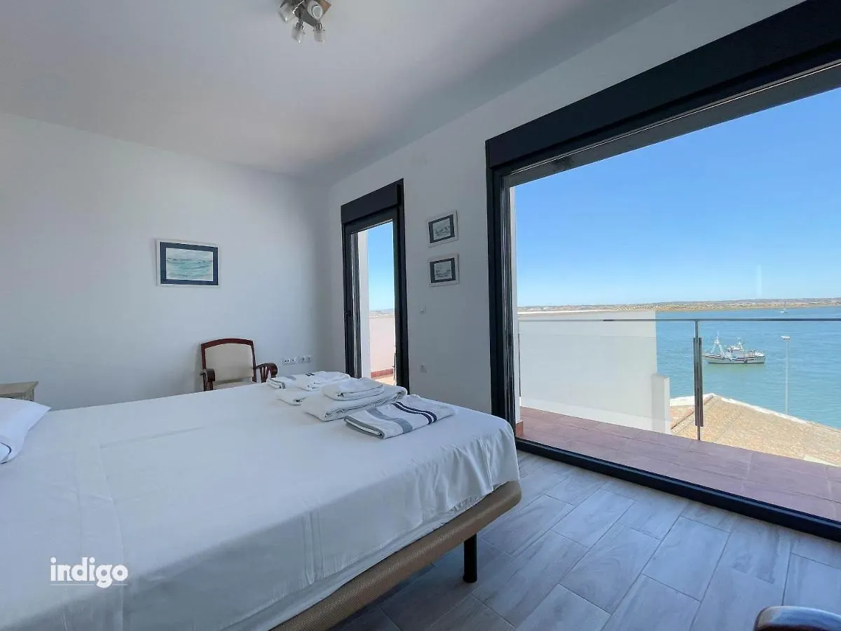 Dek001 Riverview Modern Townhouse In Centre Of Ay Ayamonte